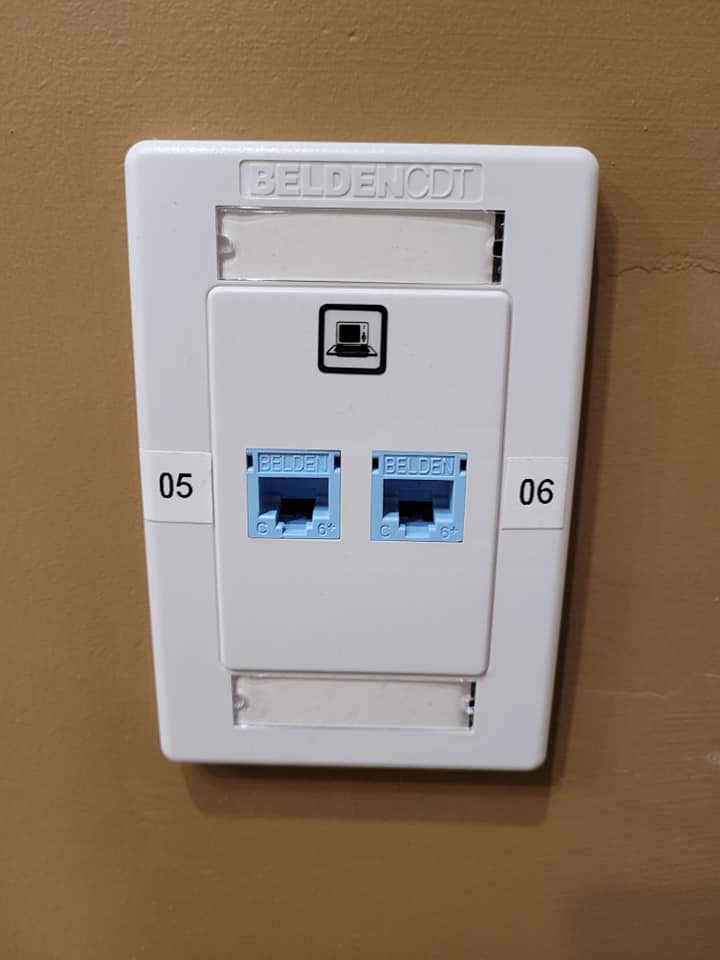 faceplate- Thief Busters